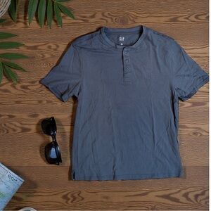 GAP Men's Charcoal Blue Short Sleeve Henley